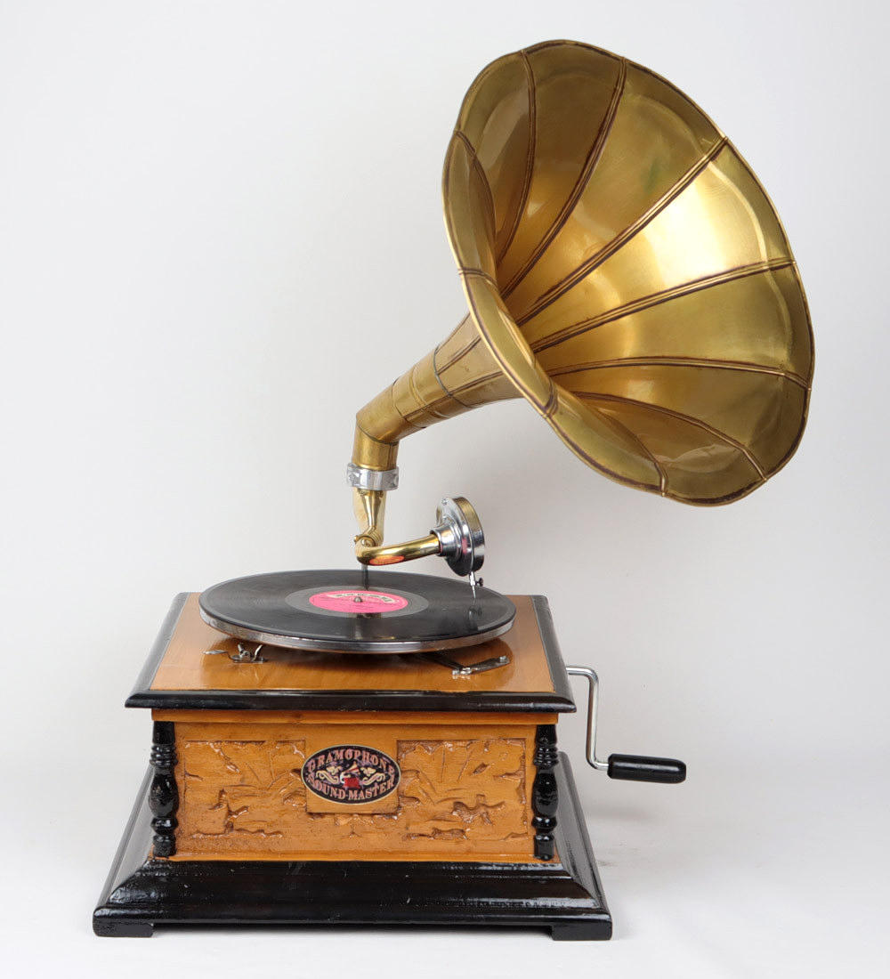 TRATT GRAMMOFON, 2. 1900-talets hälft.