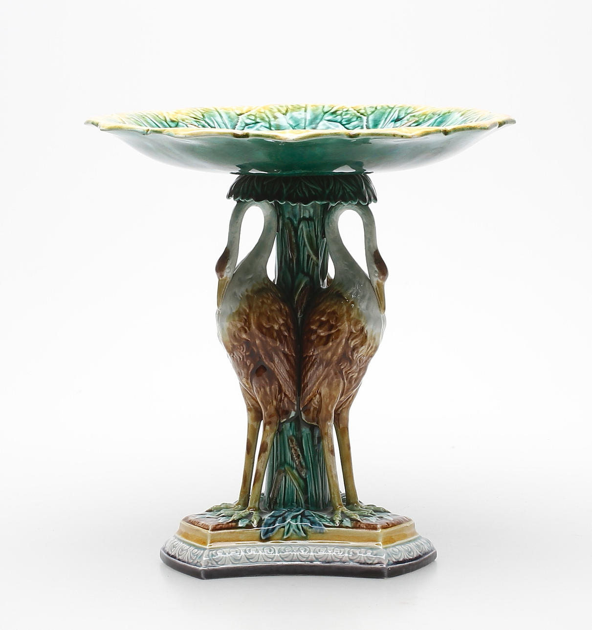 FAT PÅ FOT, majolika, Gustafsberg, sent 1800-tal.