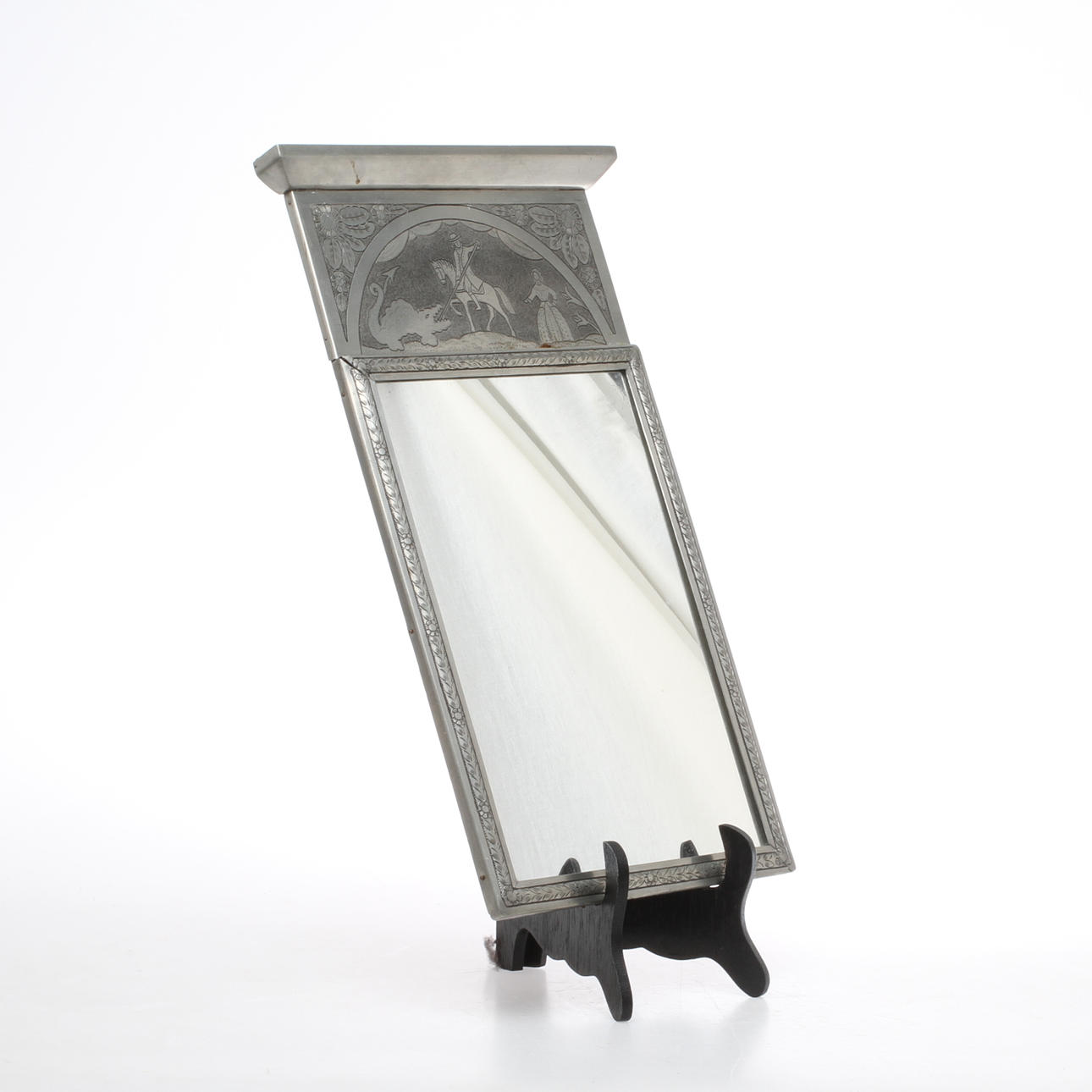 SPEGEL, med dekor av St. Göran och Draken, K. Wiholm, 1930.