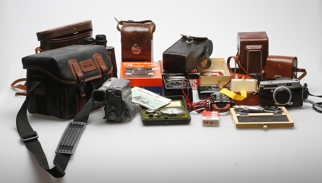 TEKNIKA, mätare, kikare kameror med mera.