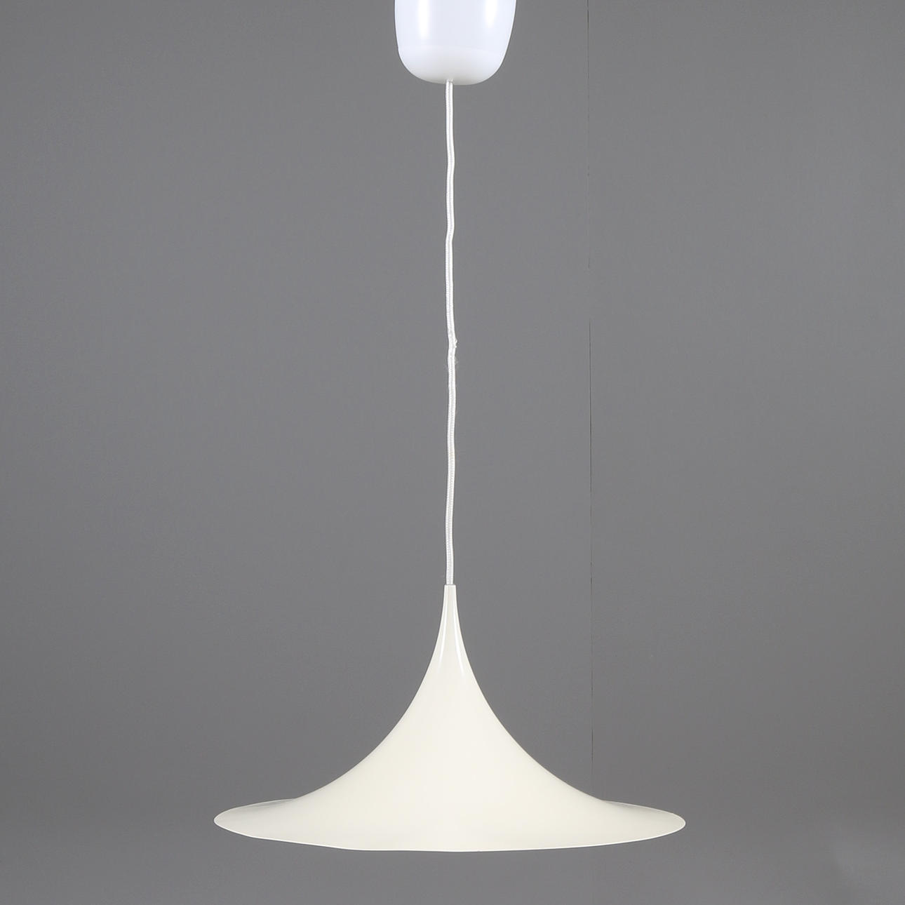 LOFTSLAMPE, blik, "Semi pendel", Ikea. 1960/70.