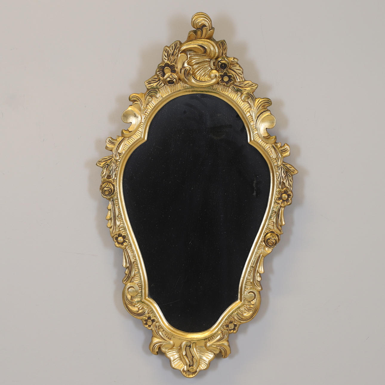 ESPEJO, latón dorado, estilo rococó, siglo XX.