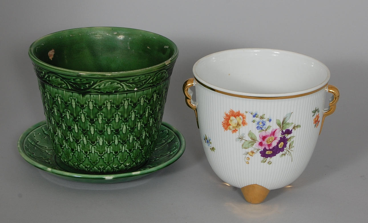 PARTI YTTERFODER, 2 delar, bland annat Gustavsberg.