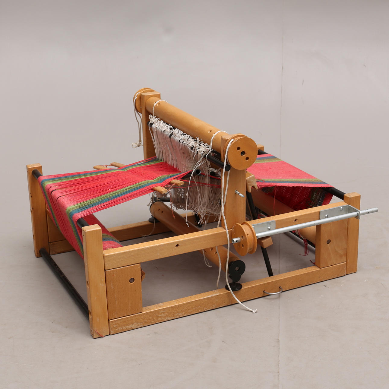 VÄVSTOL med tillbehör.