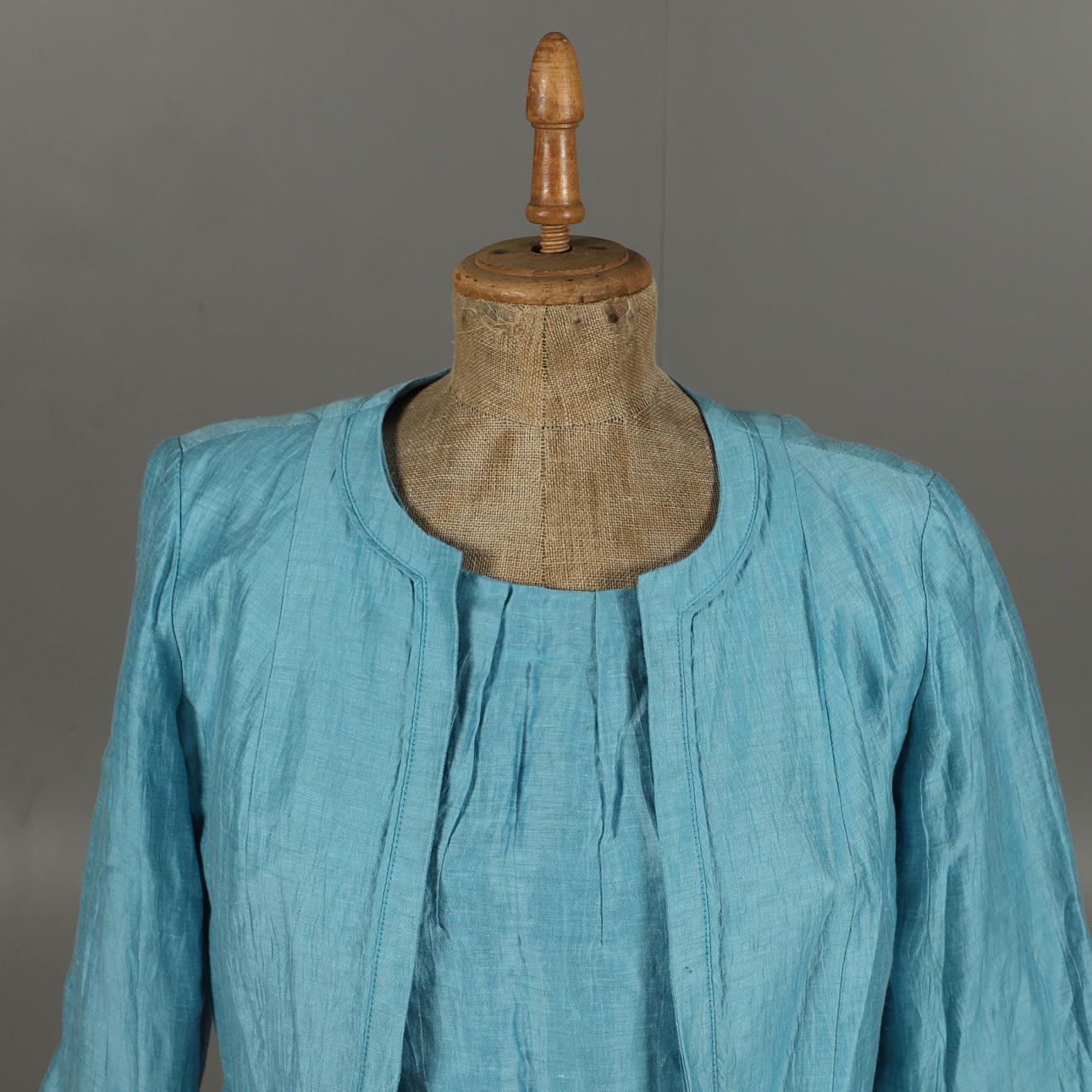 KLÄNNING OCH JACKA, linne, Flare Collection.