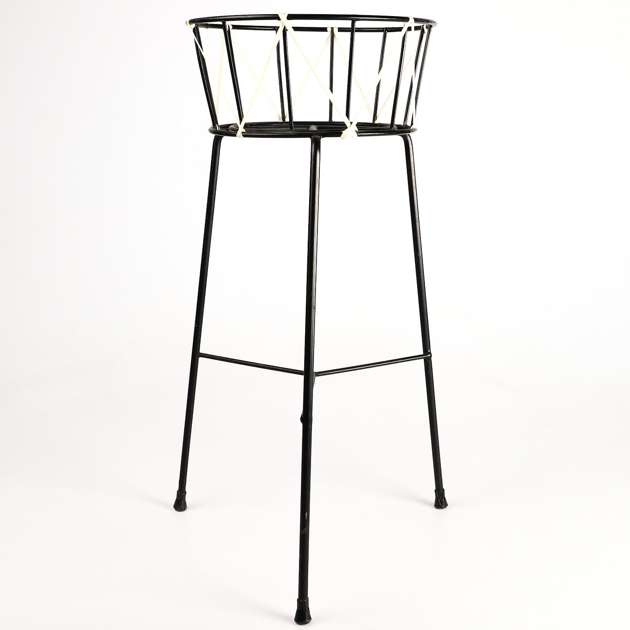 PIEDESTAL, plastad metall, string-modell, 1900-talets mitt.