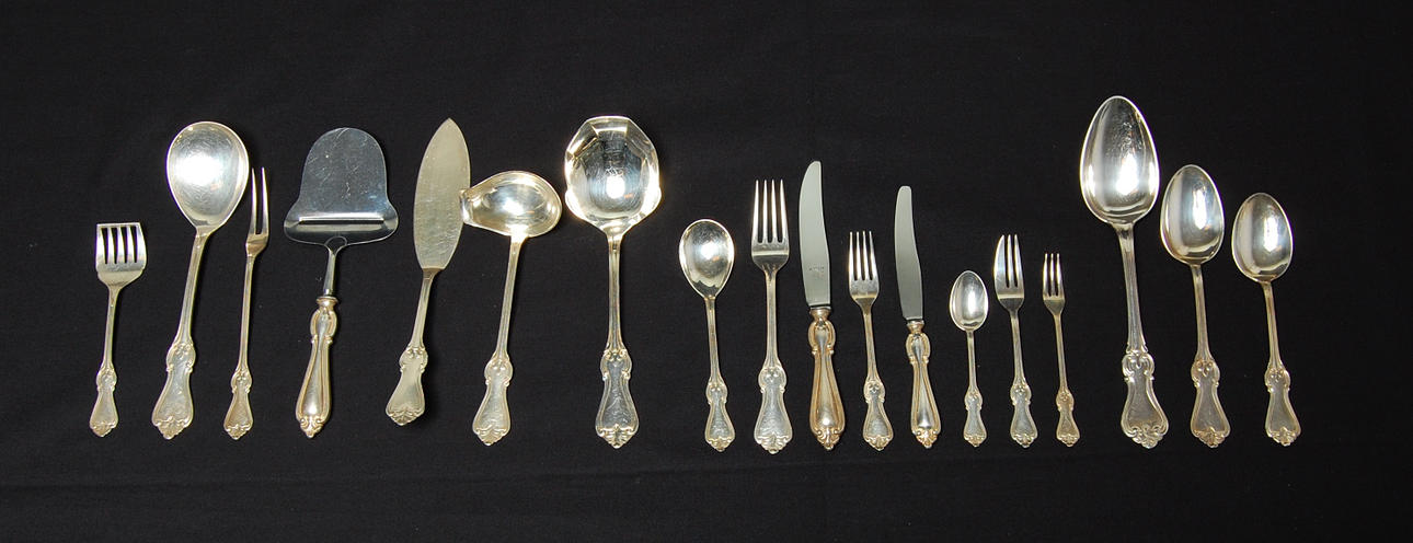 MATBESTICK, 112 delar, nysilver, modell "Olga ".