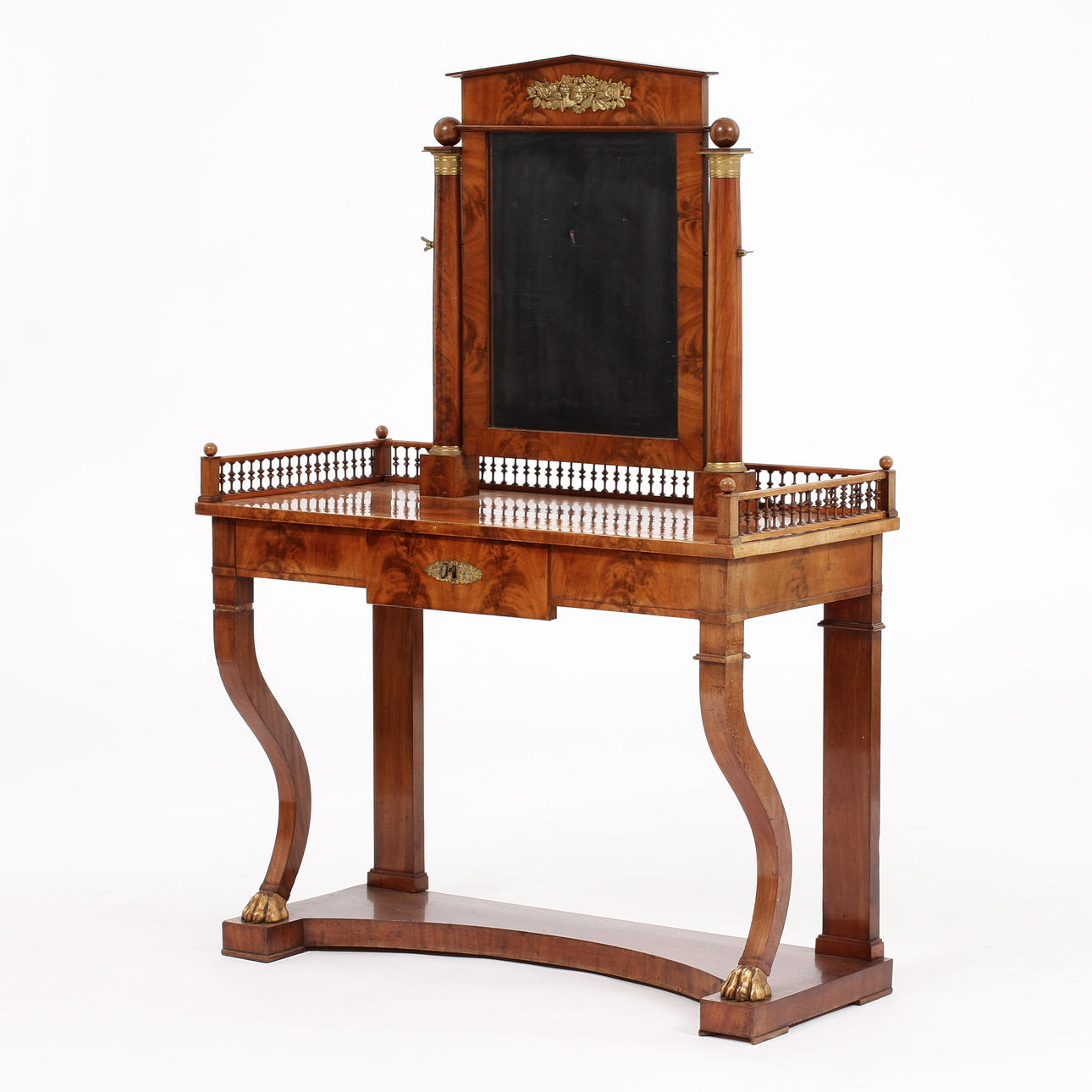 TOILETTEBORD, Stockholmsarbete i empire. Johan Öman, (mästare i Stockholm 1818-1833).