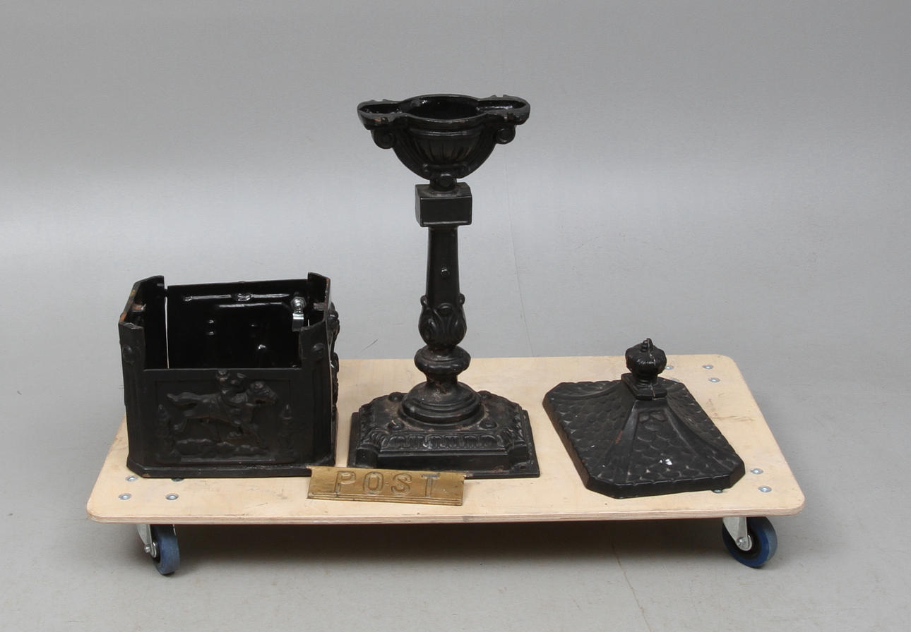 BREVLÅDA, gjutjärn, 1900-talets andra hälft.