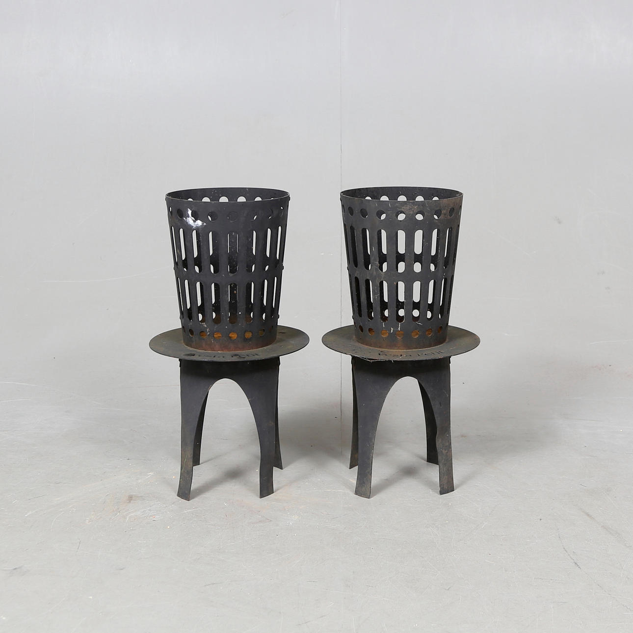 MARSHALL HOLDERS, pari, tina, Vesta Petit.