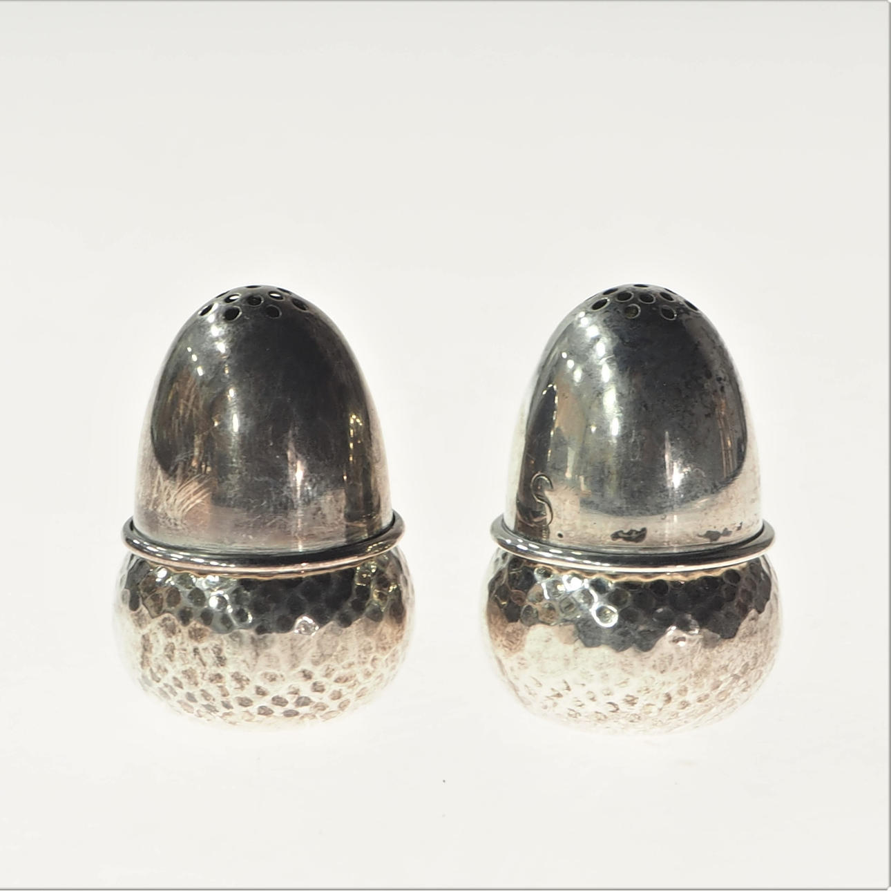 SALZ-PFEFFER-SHAKS, "Eicheln", Silber, Norwegen.