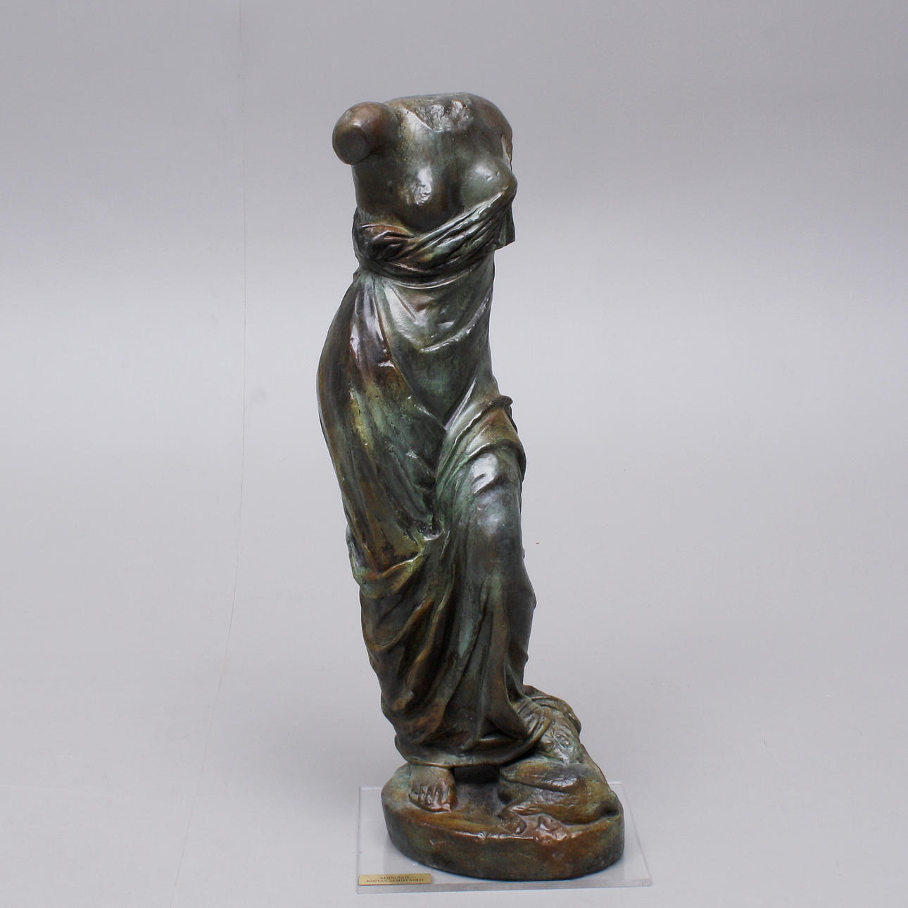 KOSTAS SEMITEKOLO. "Afrodite". Brons, osignerad. 1900-talets andra hälft.