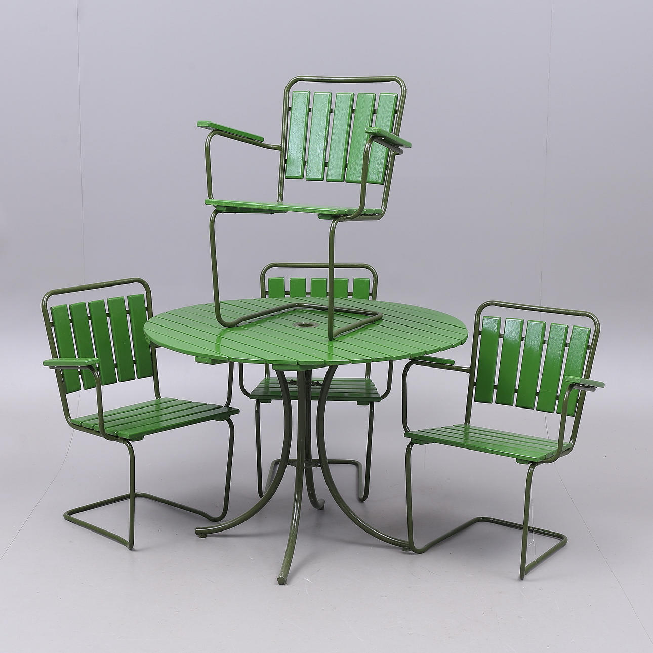 TRÄDGÅRDSMÖBEL, 5 delar.