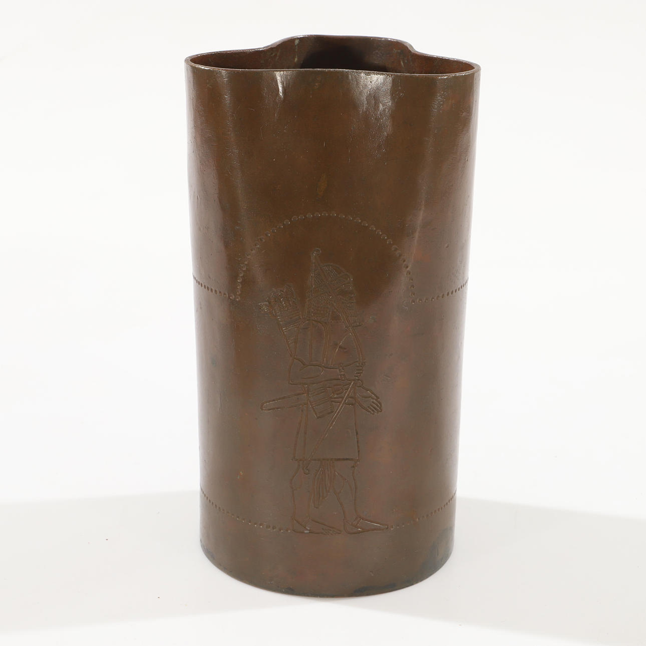 VAS, koppar med graverad dekor, 1900-tal.