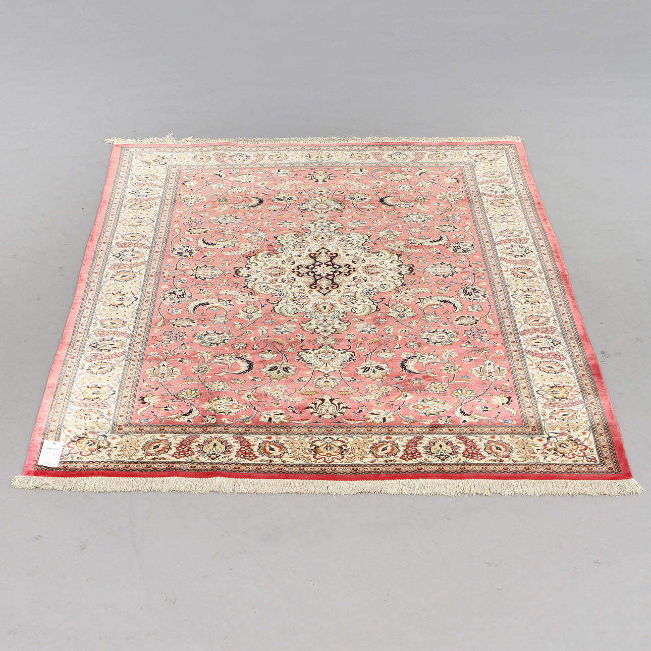 MATTA, orientalisk, ca 197 x 136 cm.