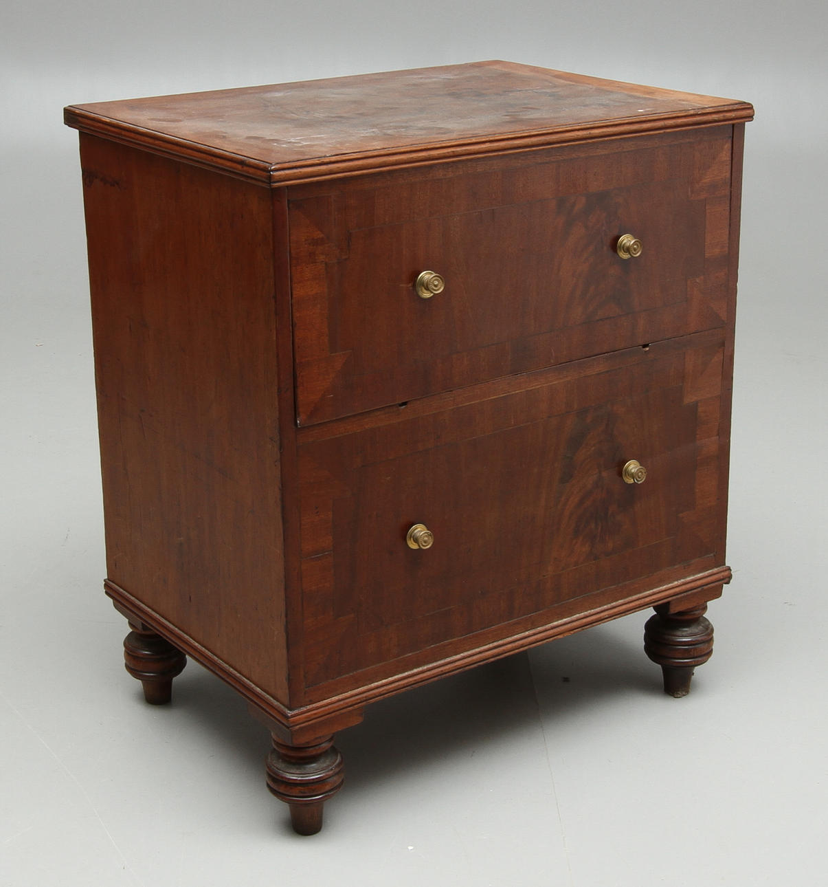 TOALETTMÖBEL, mahogny, 1800-talets andra hälft.