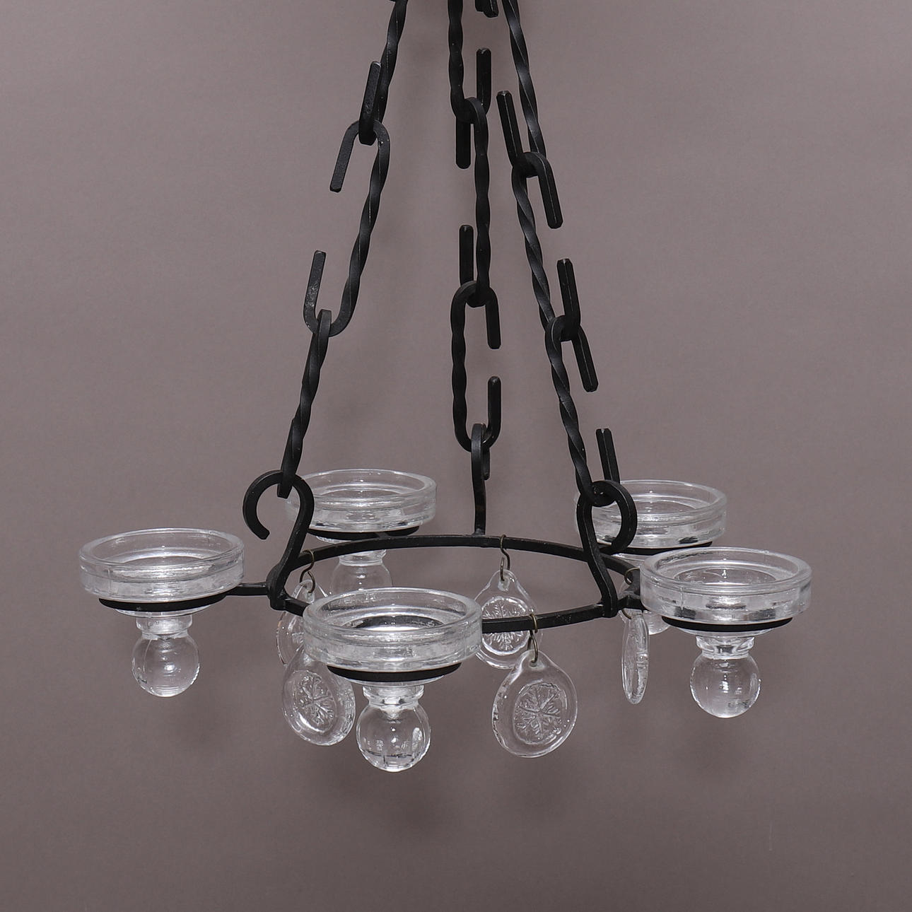 LJUSKRONA, smide & glas.