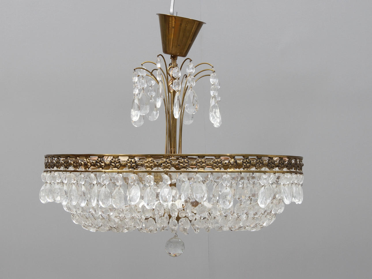 TAKPLAFOND med prismor, 1900-tal.