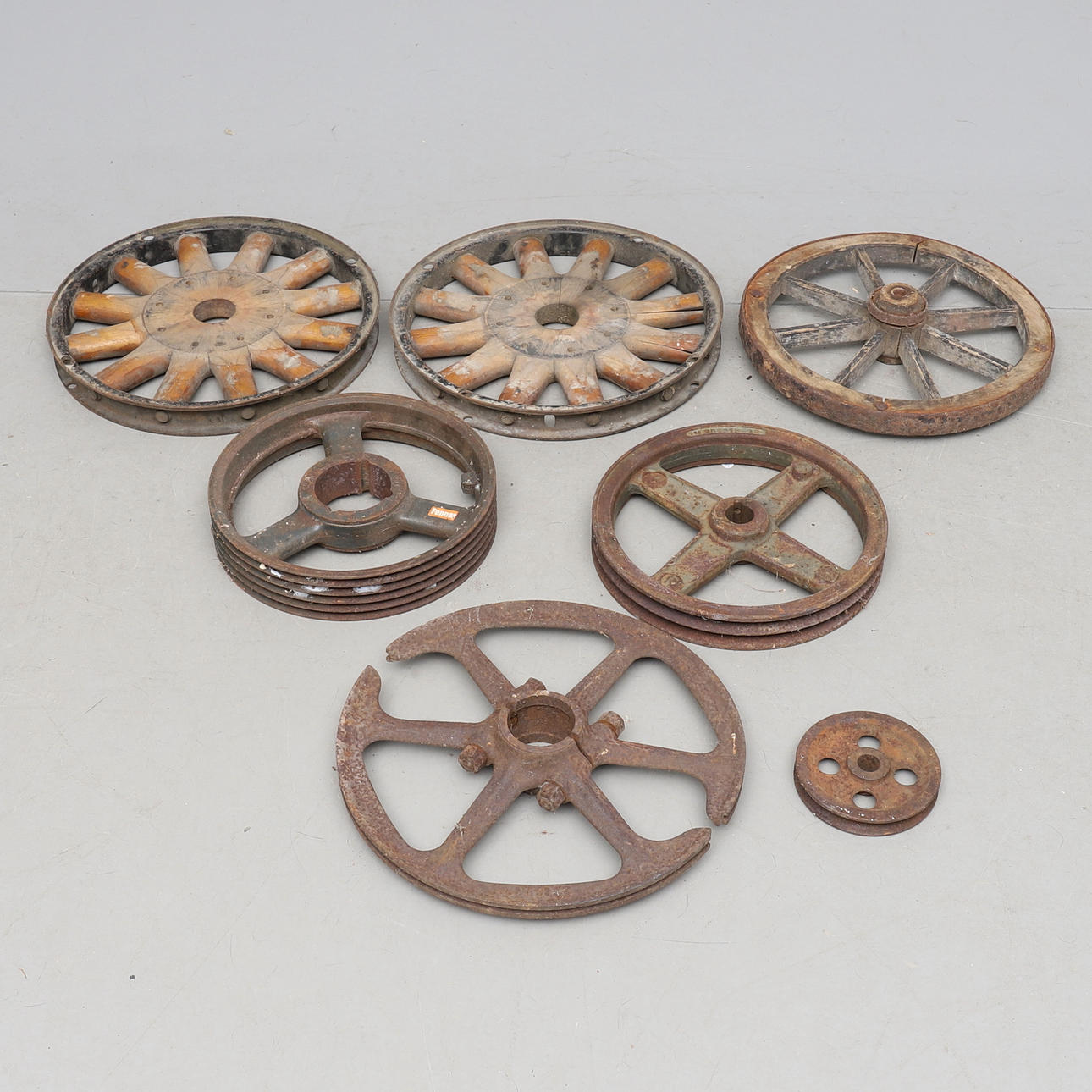 REMSKIVOR OCH FÄLGAR, 4+3, 1900-tal.