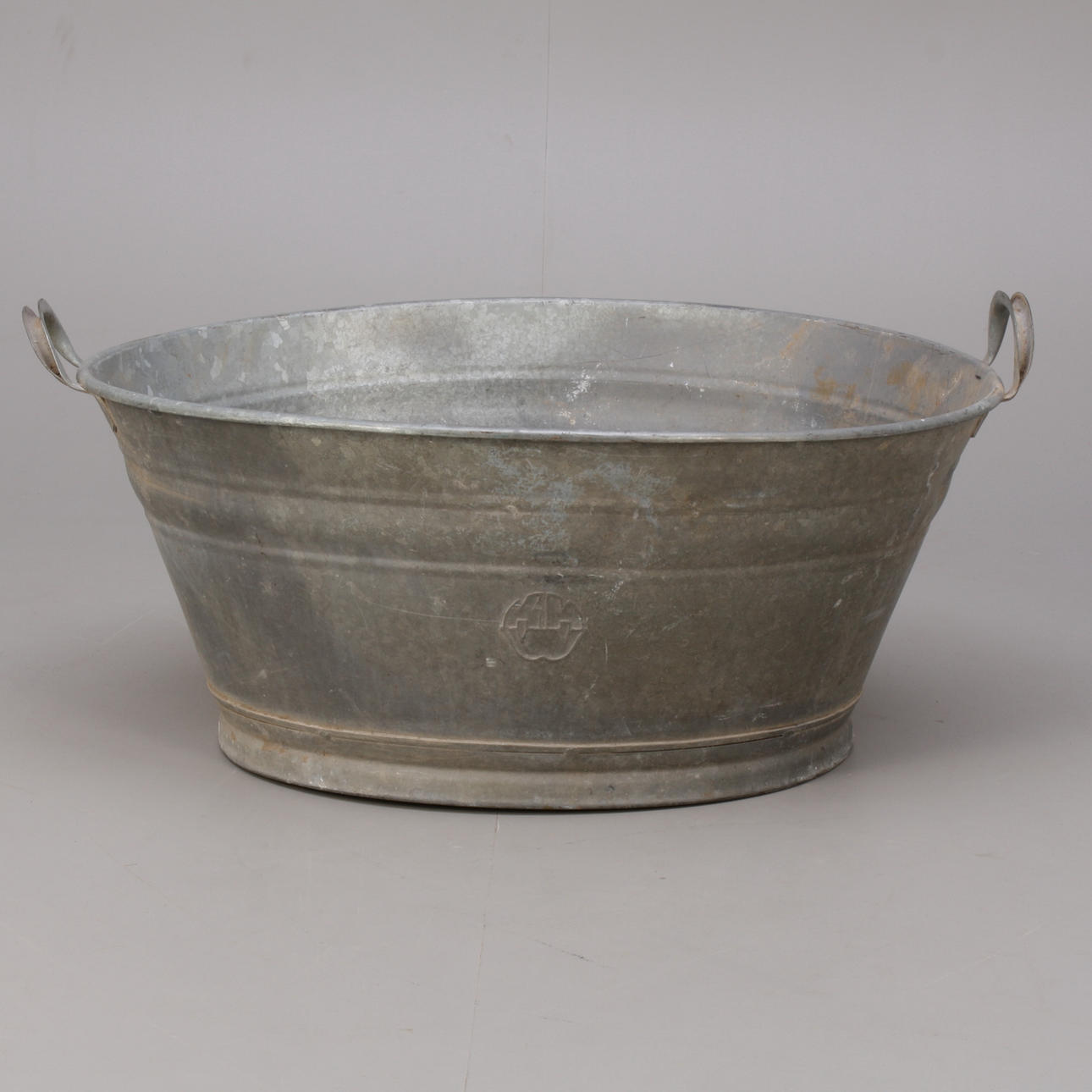 ZINKBALJA, oval,1900-tal.