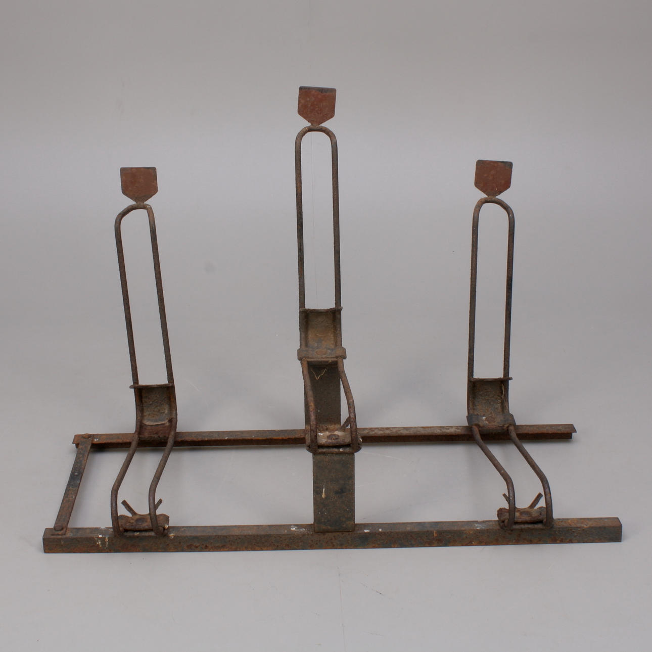 CYKELSTÄLL, metall, för tre cyklar.