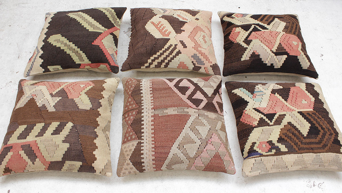 KUDDARFODRAL, 6 st, Orientaliska, Anatoliska kelimer, ca 60 x 60 cm.