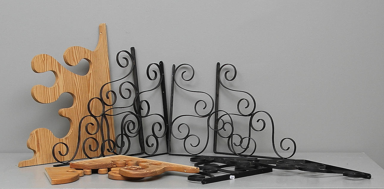 HYLLGAVLAR, 3 par samt 3 udda, trä och metall, 1900-tal.