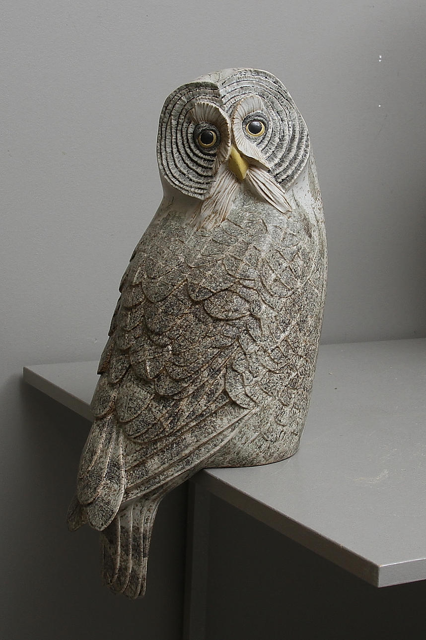 FIGURIN, stengods, "Strix Nebulosa", Paul Hoff, Gustavsberg. signerad och daterad 1986.