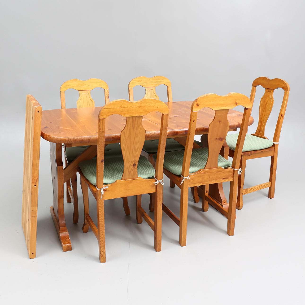 KÖKSGRUPP, 6 delar, 1900-talets andra hälft.