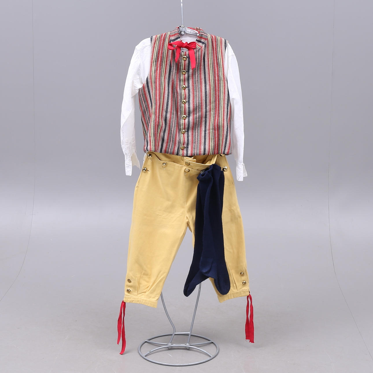 VÄRENDSDRÄKT, 5 delar, herr, strl 48-50.