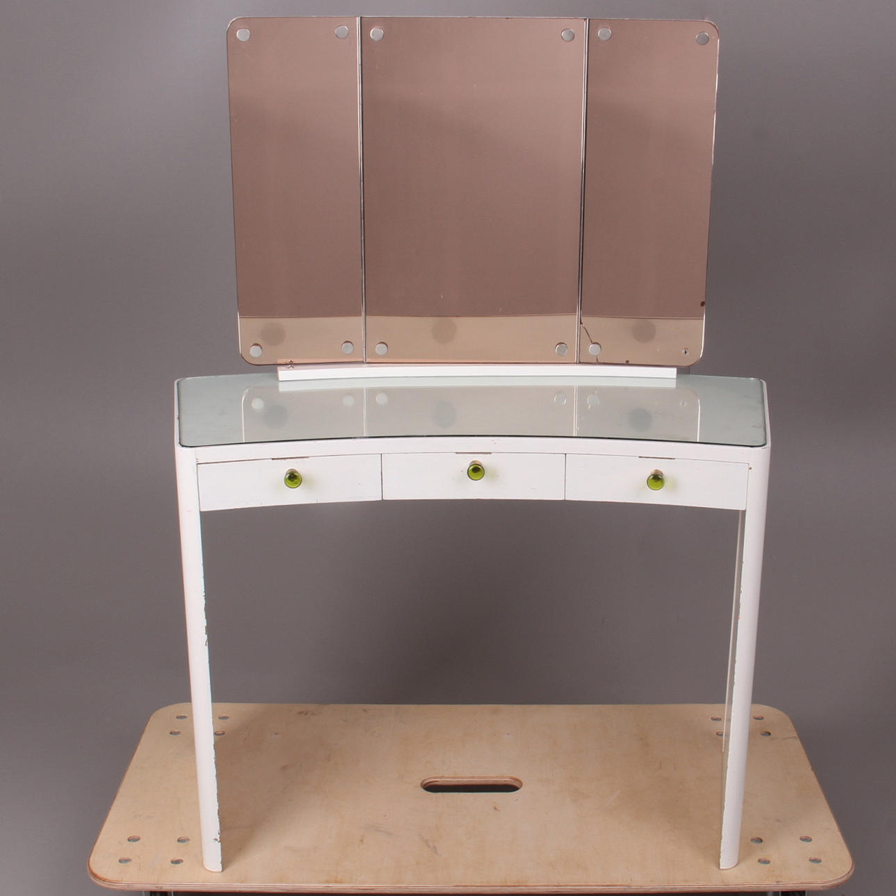 TOALETTBORD, Nordiska Kompaniet Stockholm, brickmärkt.