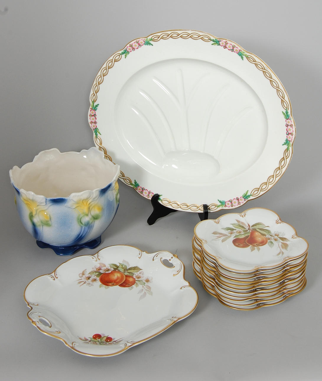PARTI PORSLIN, fruktservis, ytterkruka jugend,1 st trancherfat.