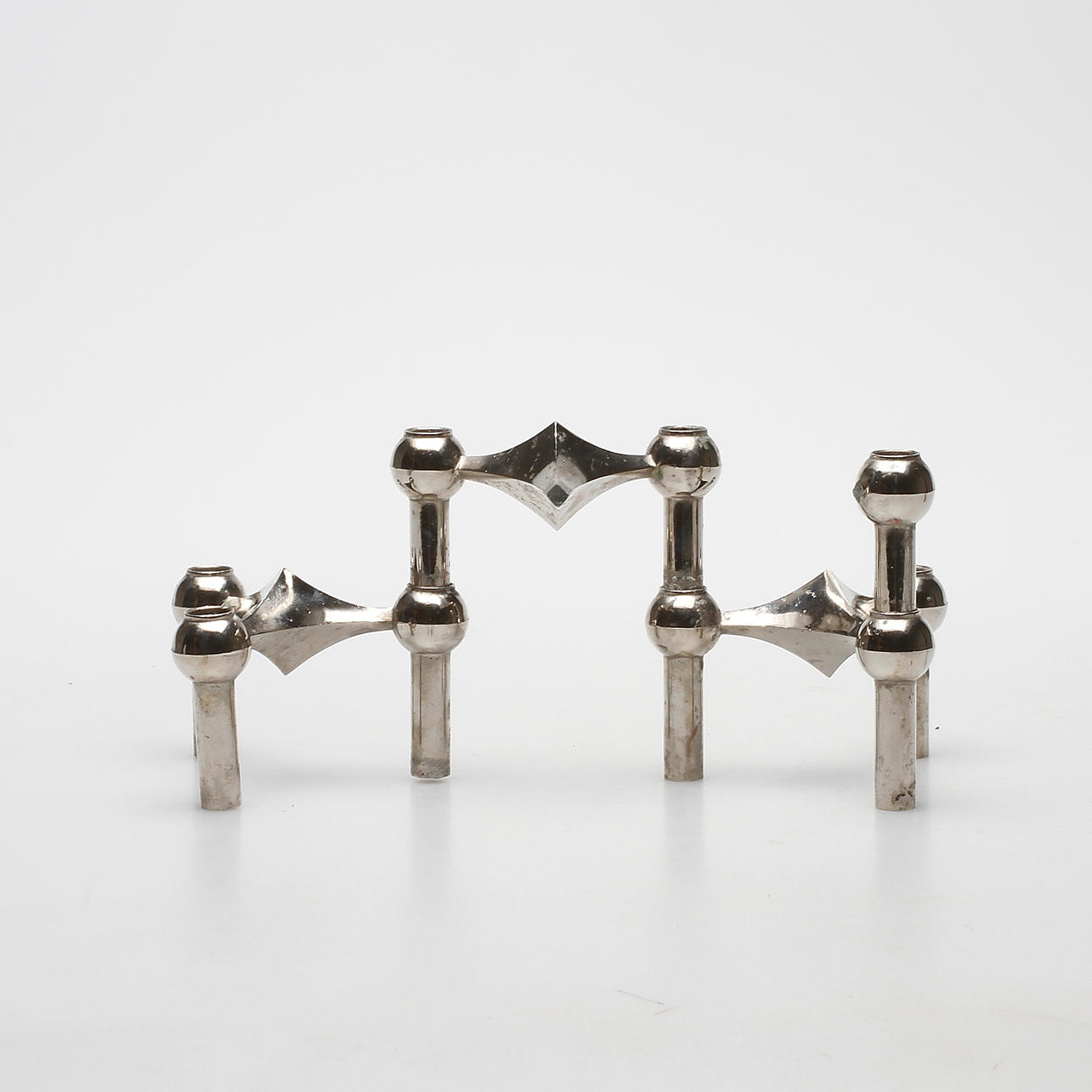 LJUSSTAKAR, 3 delar. Vitmetall, Nagel/BMF Tyskland.