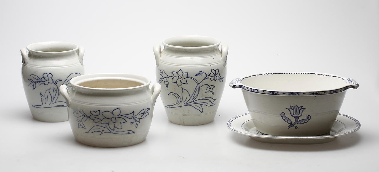 KRUS, JARDINIERE samt FAT, 5 delar, bland annat "Holland", Wilhelm Kåge, 1900-talets första hälft.