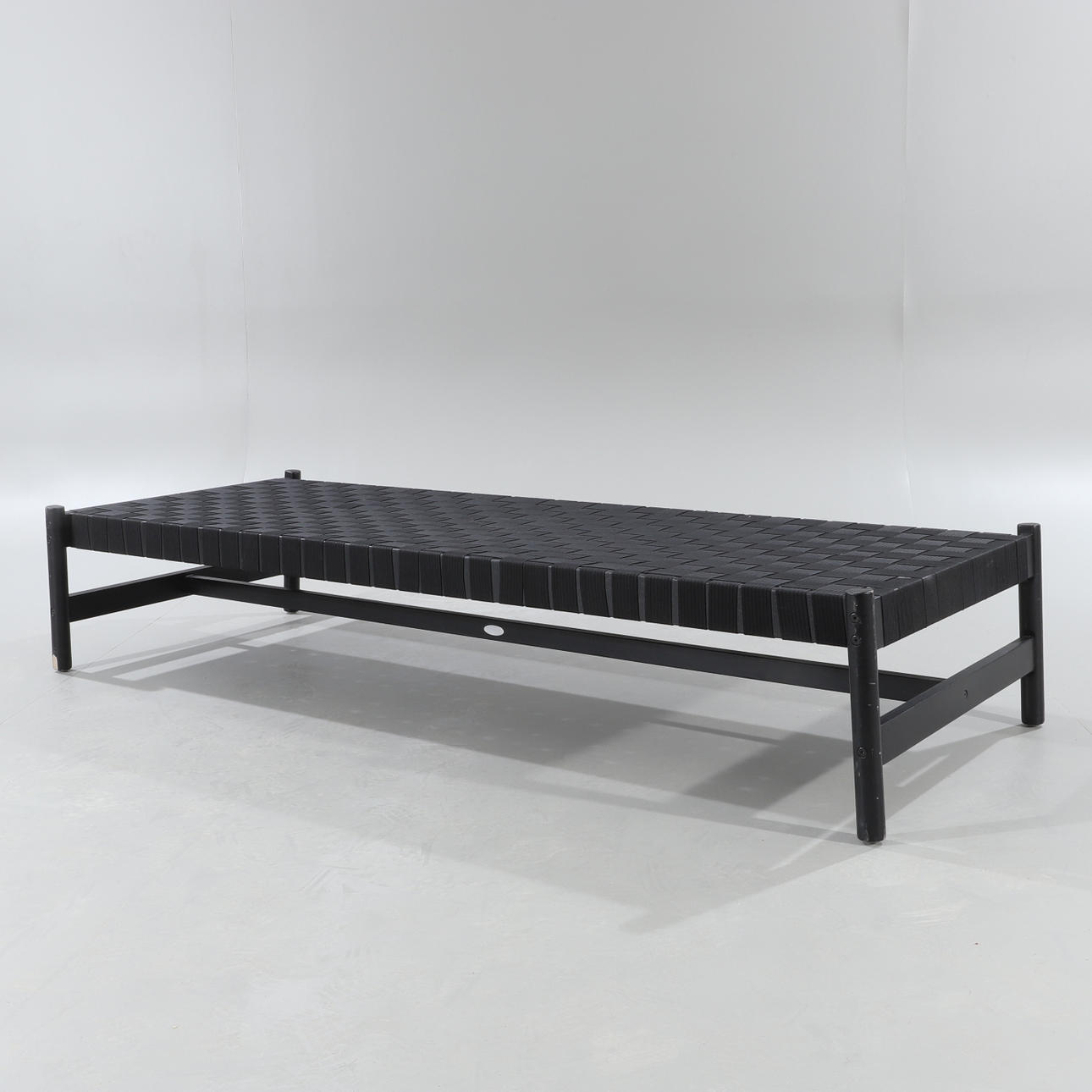 DAYBED, pintado de negro, Jutlandia.