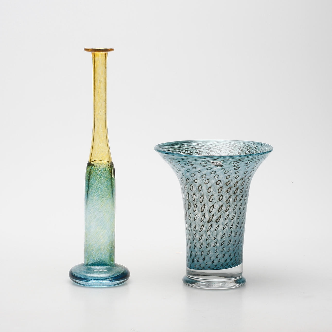 VASER, 2 st, Bertil Vallien, Kosta Boda.