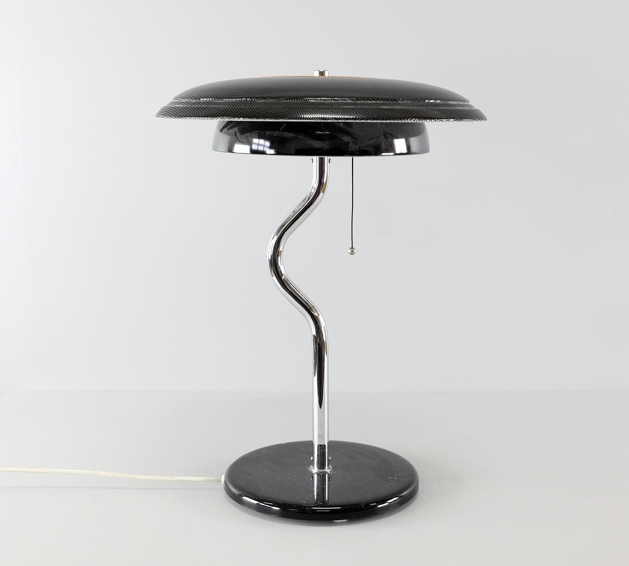 HANS PHILIP ZACHAU. bordslampa, "Softling", Ateljé Lyktan, formgiven 1982.