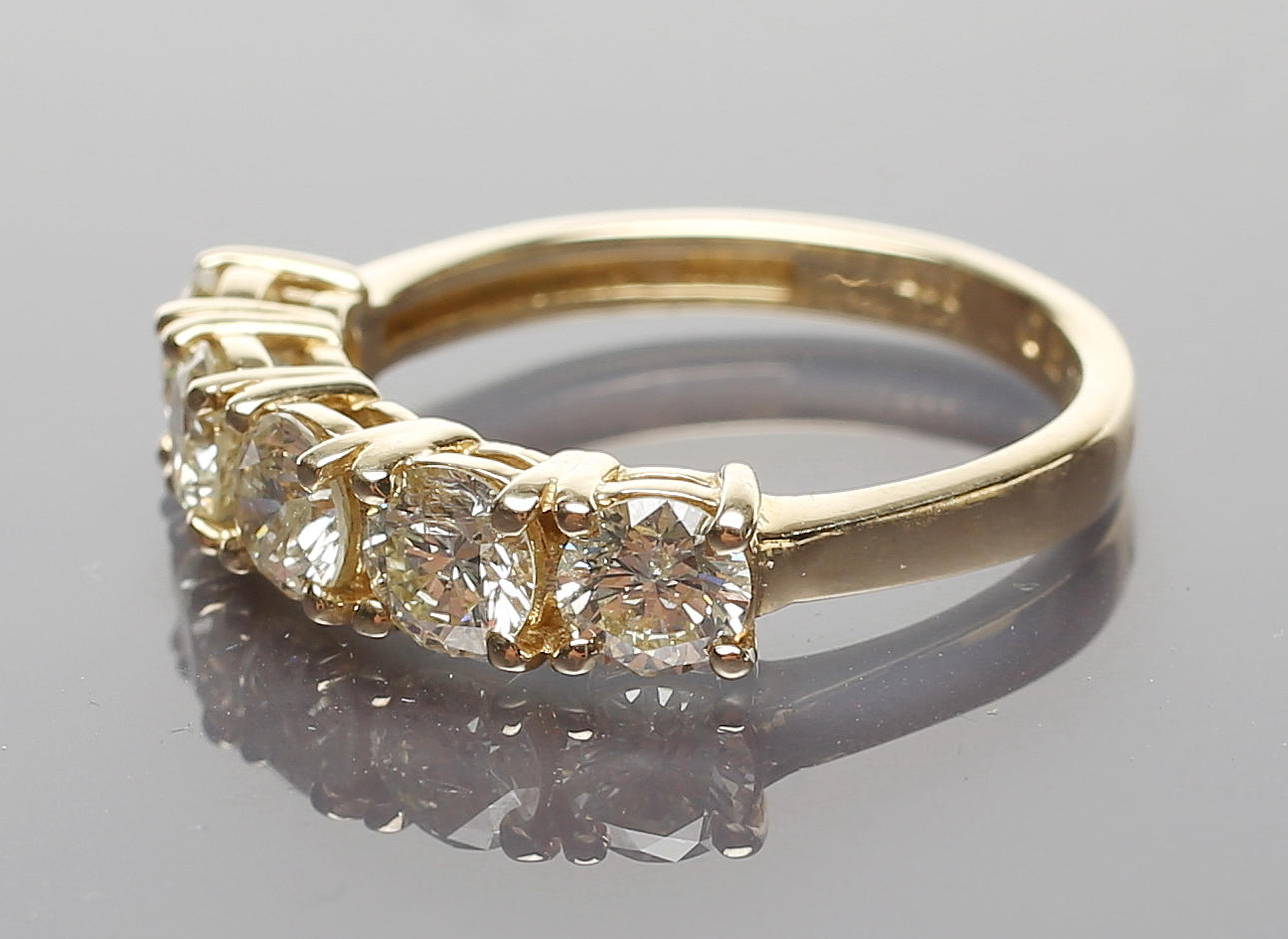 LYSANDE RING.