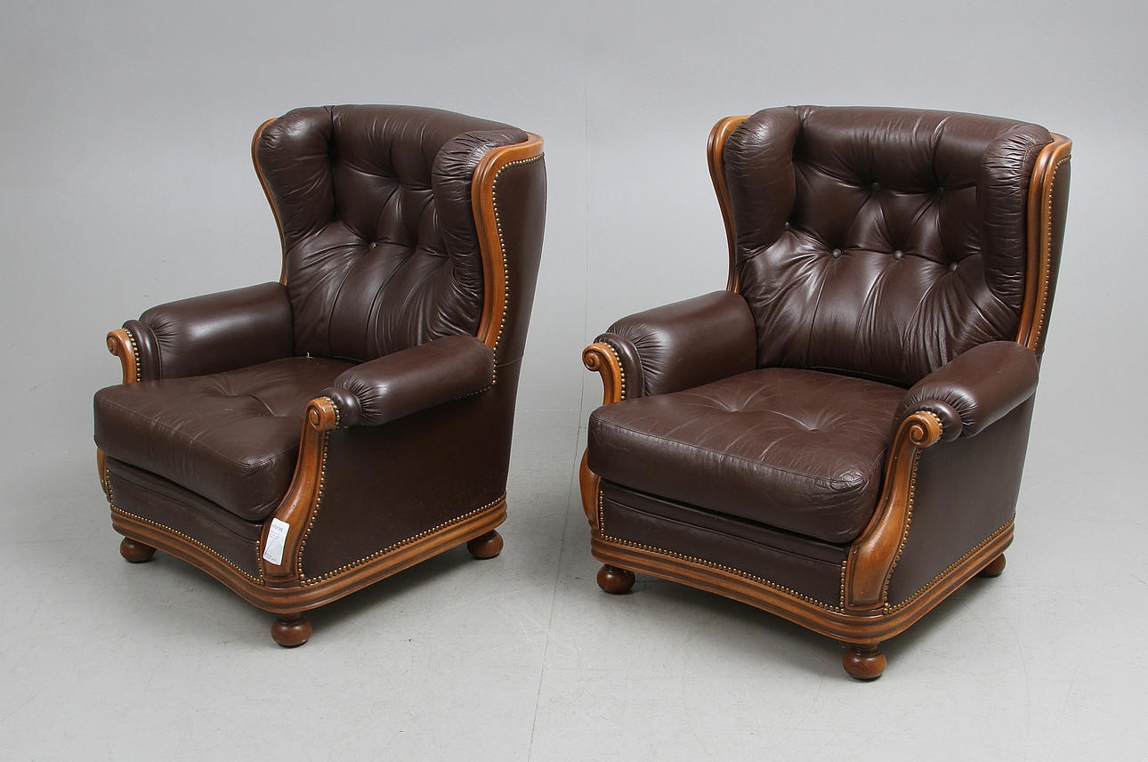 FÅTÖLJER, ett par, 1900-talets fjärde kvartal.