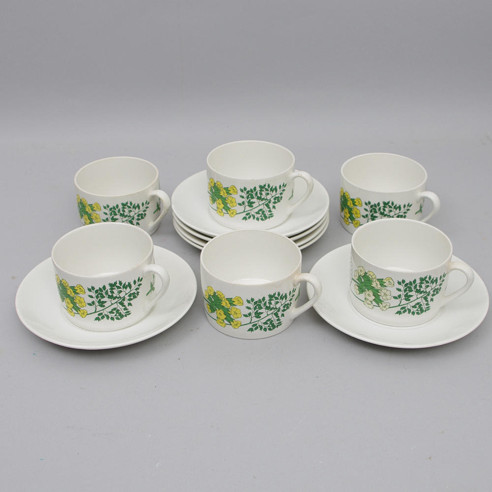 6 TEKOPPAR MED FAT, "Flora", design Carl Arne Breger.