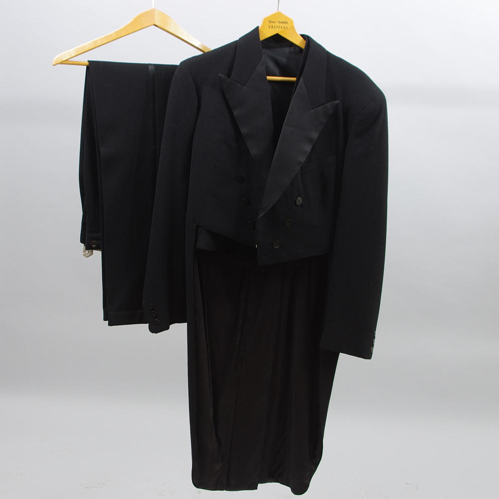 FRACK, jacka, väst samt byxor.