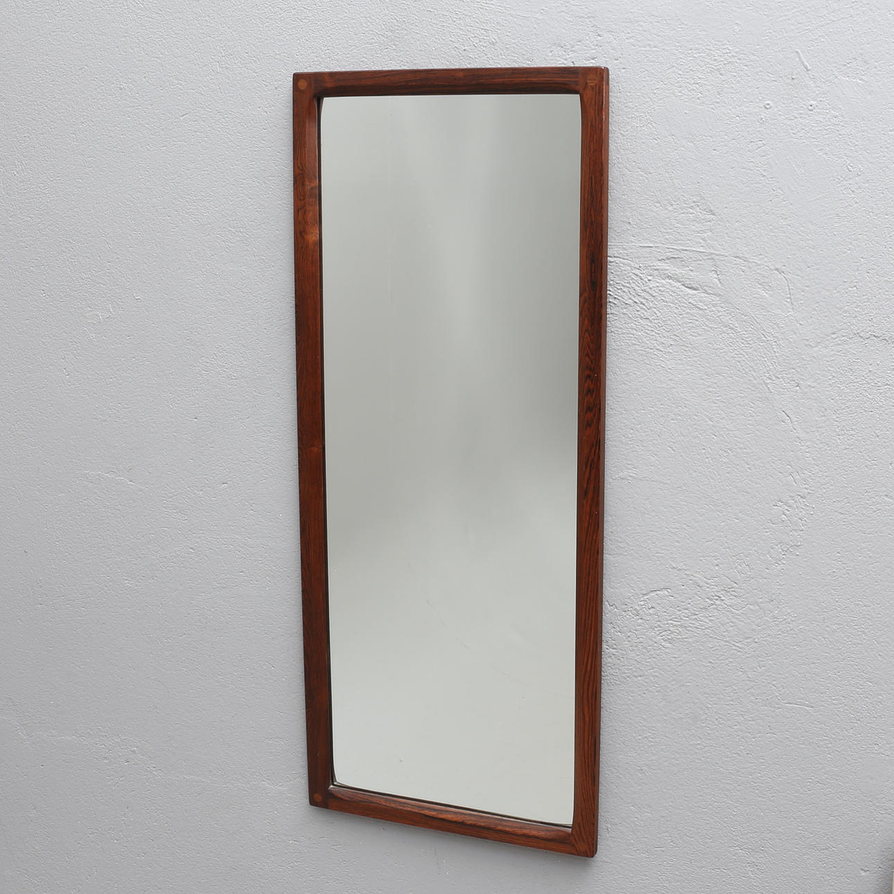 AKSEL KJERSGAARD. ESPEJO, jacaranda, de marca.