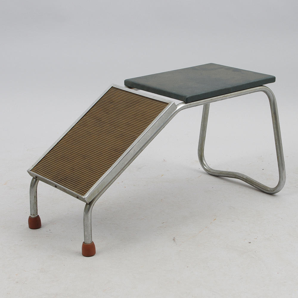 FOTSTEG, metall, galon, gummi, funkis, DS Stål-möbler Malmö.