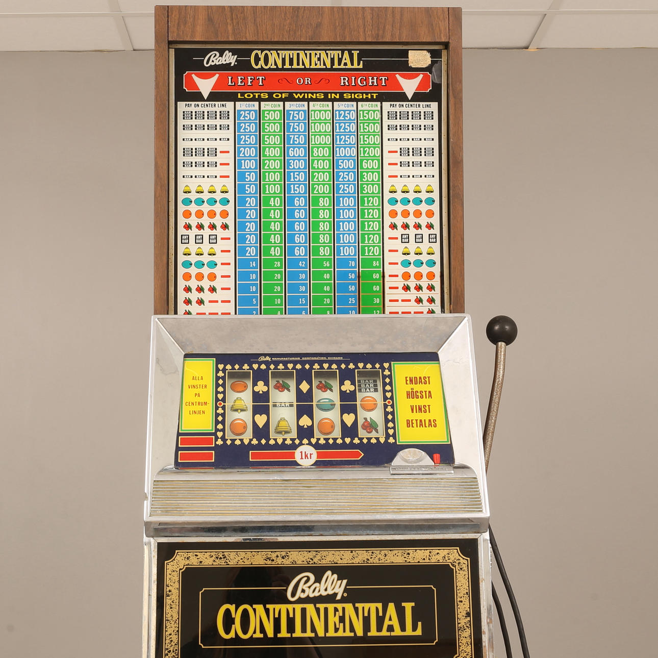 SLOT MACHINES/ONE ARMED BANDIT, Bally continental. Miscellaneous