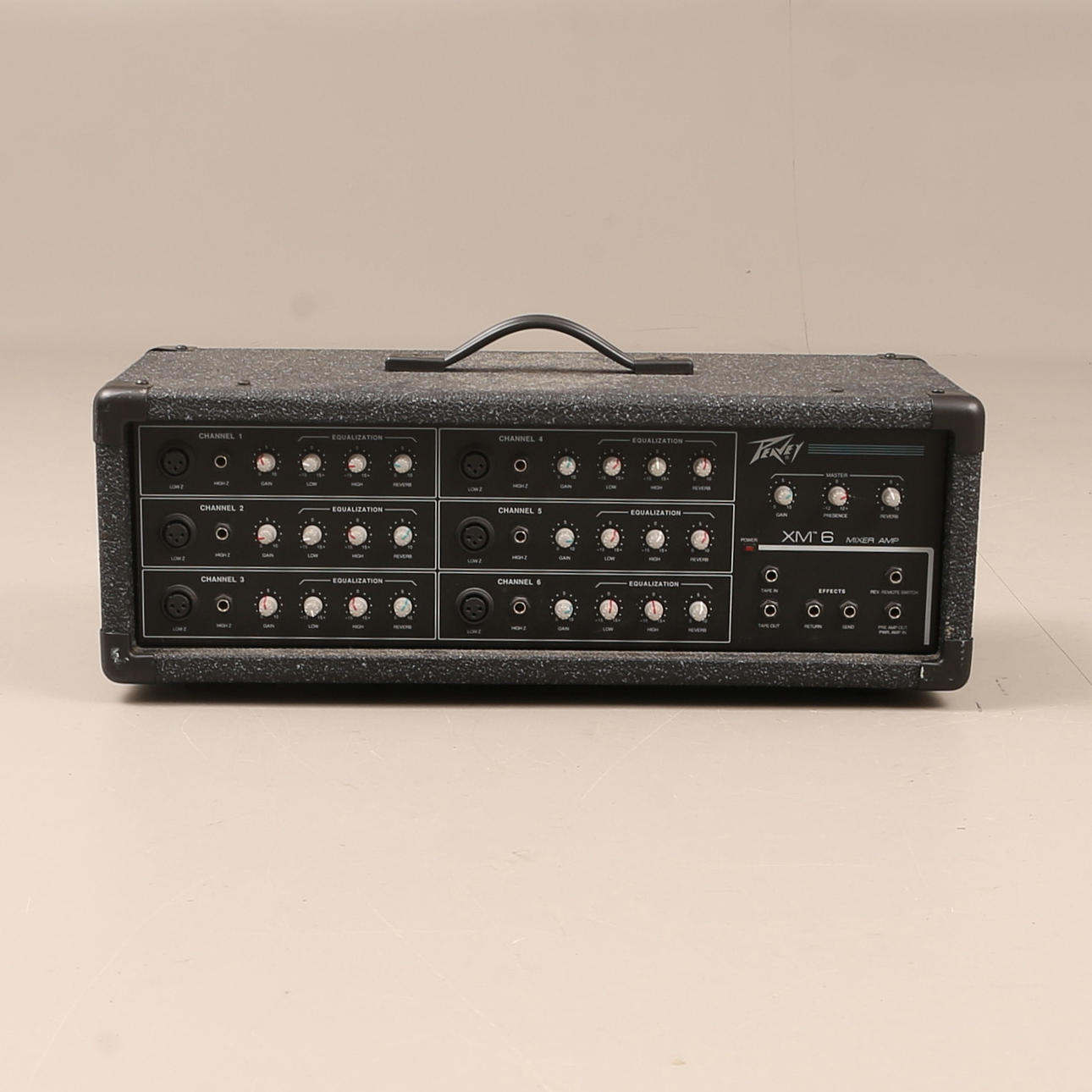 AMPLIFIER, Peavey XM6.