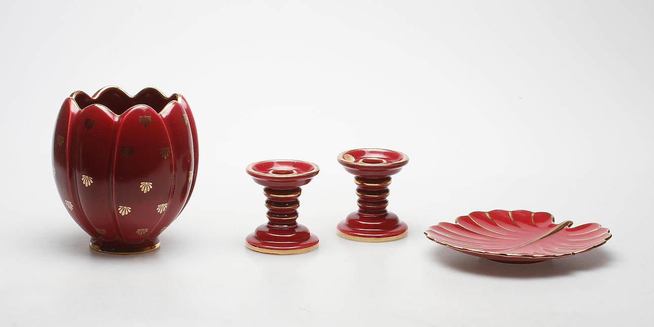 KERAMIKFÖREMÅL, 4 delar, "Röd Rubin", Arthur Percy, Gefle.