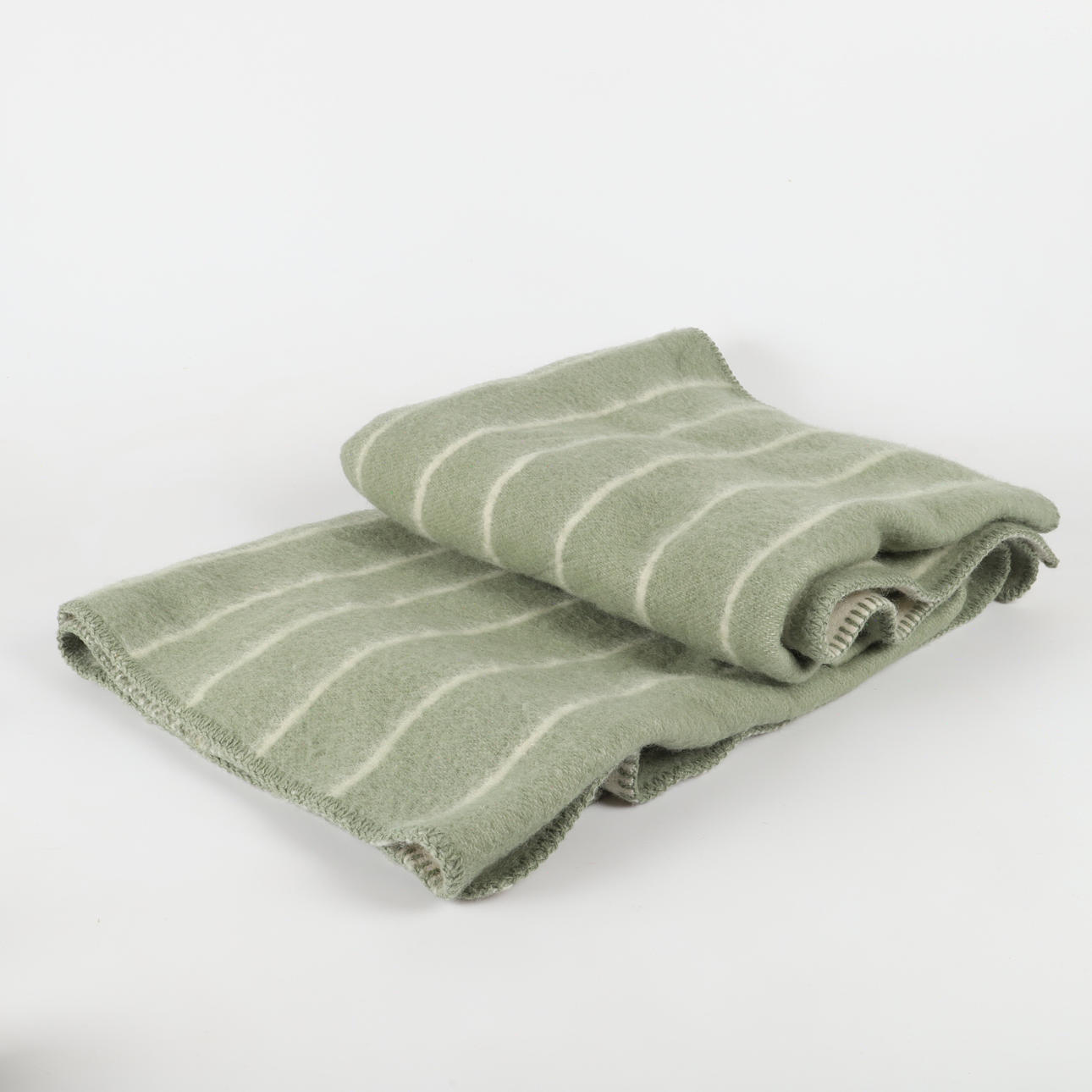 BERTIL VALLIEN. Pläd, ull, Kosta Linnewäveri.