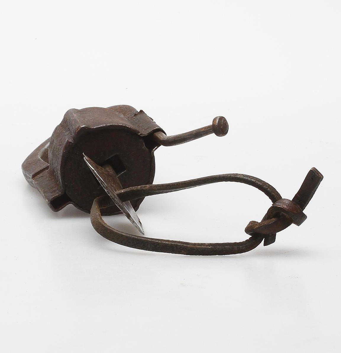 POLHELMSLÅS med NYCKEL, järn, 1700-tal.