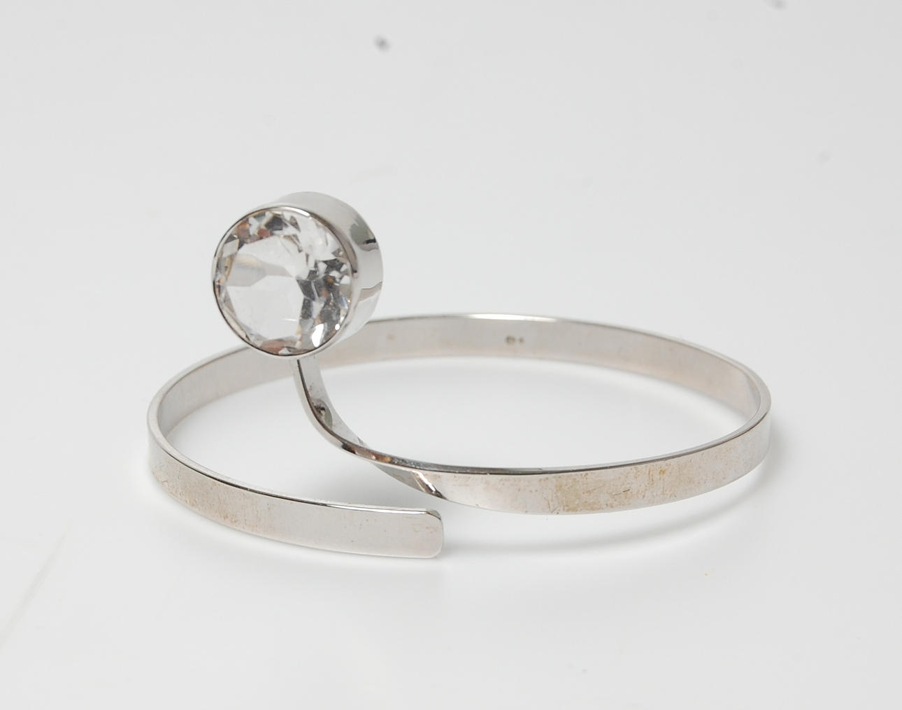 ARMBAND, silver med bergskristall, stämplad SP.