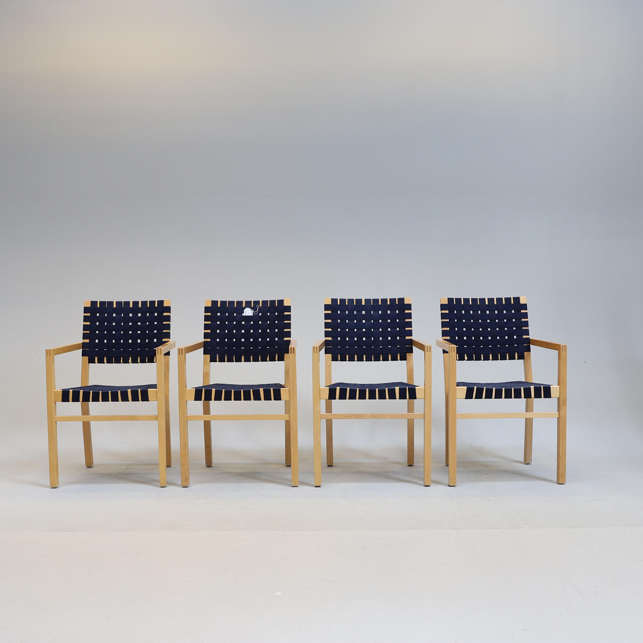 4 CHAIRS, Dozz, Tibro, 1900s.